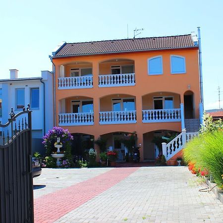 Studio Florida Штурово Екстер'єр фото